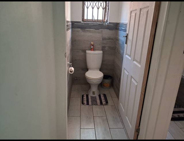 5 BEDROOM HOUSE FOR SALE IN BLUFF
